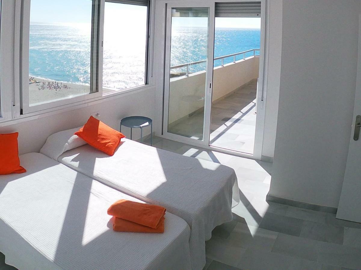 Beach Front Penthouse - Fuengirola Bagian luar foto